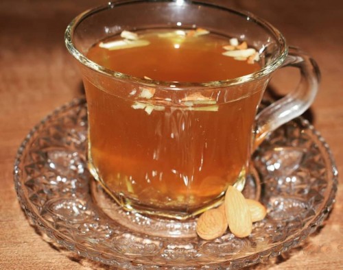 sulaimanichai sweet n sour black tea with cinnamon and cardamom. It's one of the south popular #chai