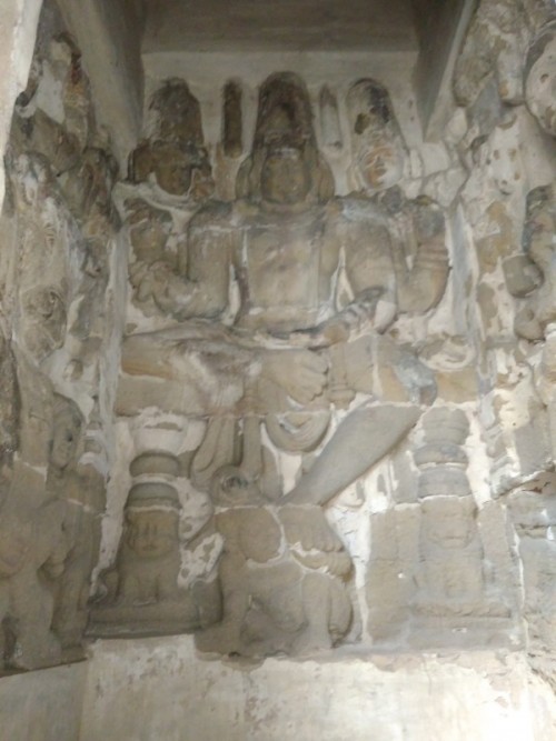 The Kanchi Kailasanathar temple is the oldest structure in Kanchipuram. Located in Tamil Nadu, India, it is a Hindu temple in the Tamil architectural style. It is dedicated to the Lord Shiva, and is known for its historical importance. The temple was built from 685-705 AD by a Rajasimha (Narasimhavarman II) ruler of the Pallava Dynasty. The low-slung sandstone compound contains a large number of carvings, including many half-animal deities which were popular during the early Pallava architectural period.The structure contains 58 small shrines which are dedicated to various forms of Shiva. These are built into niches on the inner face of the high compound wall of the circumambulatory passage. The temple is one of the most prominent tourist attractions of the city