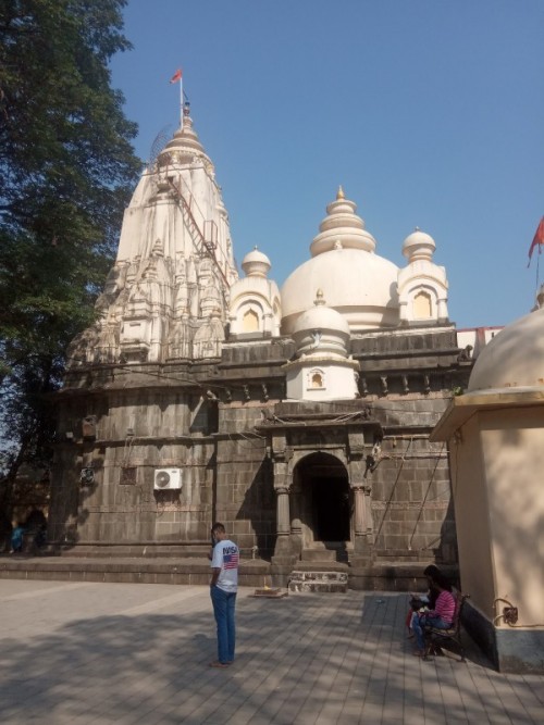 The Shree Vajreshwari Yogini Devi Mandir is a Hindu temple dedicated to the goddess Vajreshwari, located in the town Vajreshwari, 75 km away from Mumbai. The town, earlier known as Vadvali, was renamed Vajreshwari in honour of the presiding deity of the temple.
The original temple of Vajreshwari was at Gunj, five miles (8 km) north of Vadavli. It was moved to Vadvali after its destruction by the Portuguese.

In 1739, Chimaji Appa - the younger brother and military commander of Peshwa Baji Rao I - had set up camp in the Vadvali region on his way to capture the Portuguese-held Bassein Fort of Vasai. The fort was unconquerable even after a three-year war. Chimaji Appa prayed to goddess Vajreshwari that if he could conquer the fort and defeat the Portuguese, he would build a temple to her. According to legend, the goddess Vajreshwari appeared in his dream and told him how to conquer the fort. On 16 May, the fort fell and the defeat of the Portuguese in Vasai was complete. To celebrate his victory and to fulfill the vow taken in front of the goddess Vajreshwari, Chimnaji Appa ordered the new Subhedar (governor), Shankar Keshav Phadke, to build the Vajreshwari temple.